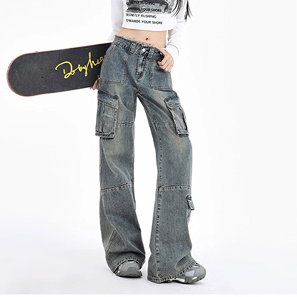 Wide Leg Cargo Jeans