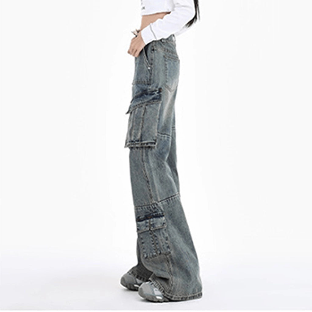 Wide Leg Cargo Jeans